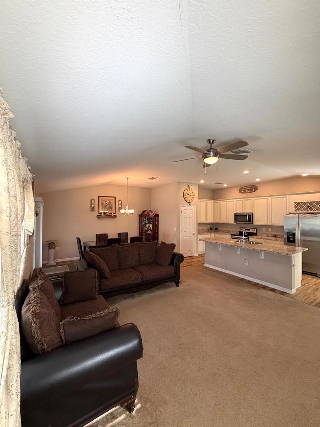 4 of 15 - 5670 Nw Pine Trail Circle, Port St. Lucie, FL