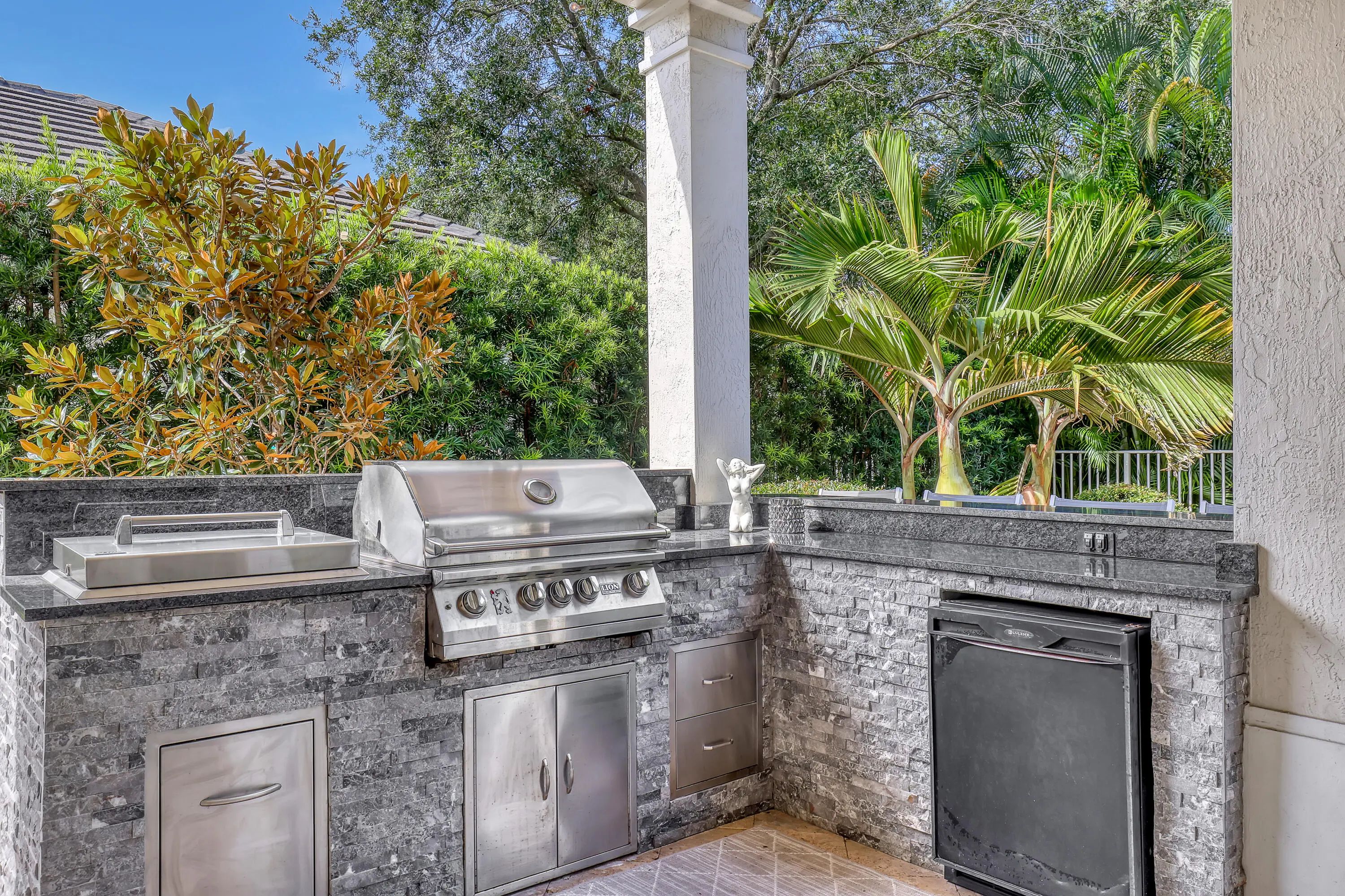 8541 Butler Greenwood Drive, Royal Palm Beach, FL, 33411