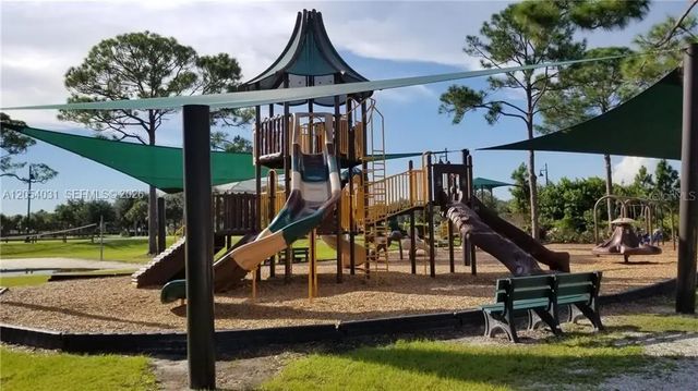 4 of 15 - 23 Cottagemaid Street, North Port, FL