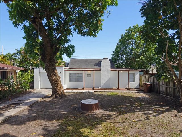 76 W 14 Street, Hialeah