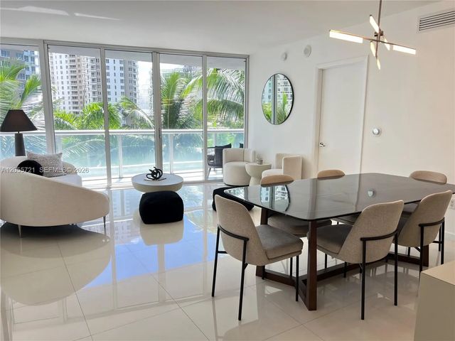 495 Brickell Avenue #bay406, Miami