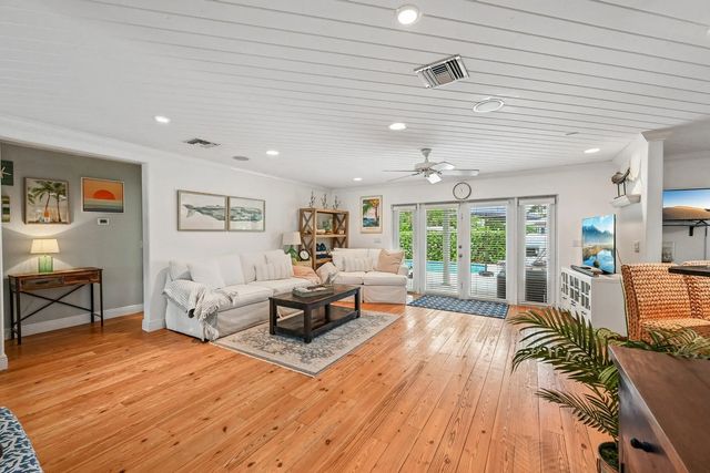 4 of 44 - 4911 Ne 25th Avenue, Lighthouse Point, FL
