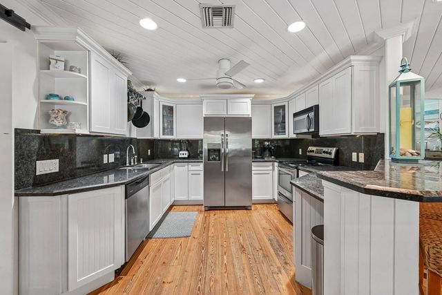 5 of 44 - 4911 Ne 25th Avenue, Lighthouse Point, FL