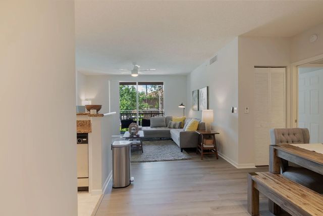 11790 St Andrews Place #206, Wellington