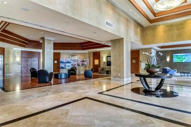 7900 Harbor Island Drive #ph19, North Bay Village