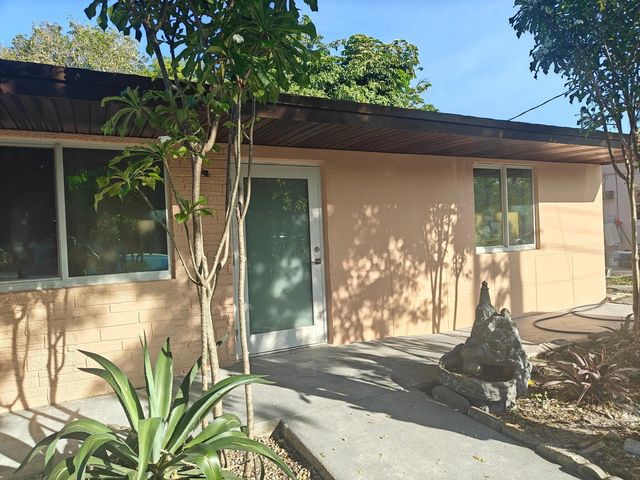 1921 Sw 63rd Terrace E, North Lauderdale