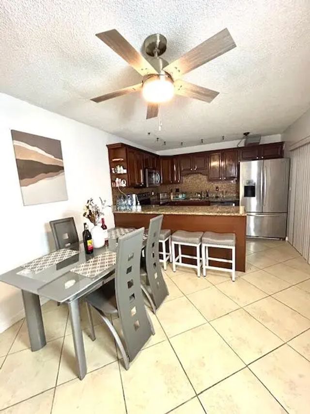 4 of 11 - 2832 Sw 12th Street, Deerfield Beach, FL