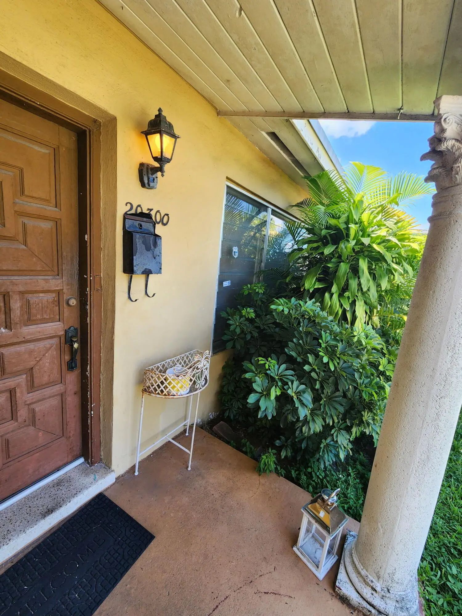Photos for MLS B26064720 - 33179