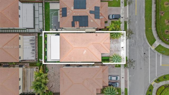3 of 41 - 8870 Nw 99th Path, Doral, FL