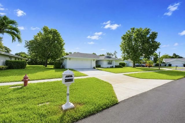 2 of 87 - 12403 Westhall Place, Wellington, FL
