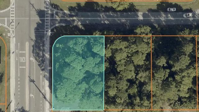 2 of 3 - 850 Se Walters Terrace, Port St. Lucie, FL
