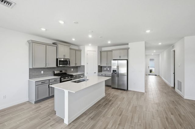 3 of 40 - 6669 Nw Heirloom Terrace, Port St. Lucie, FL