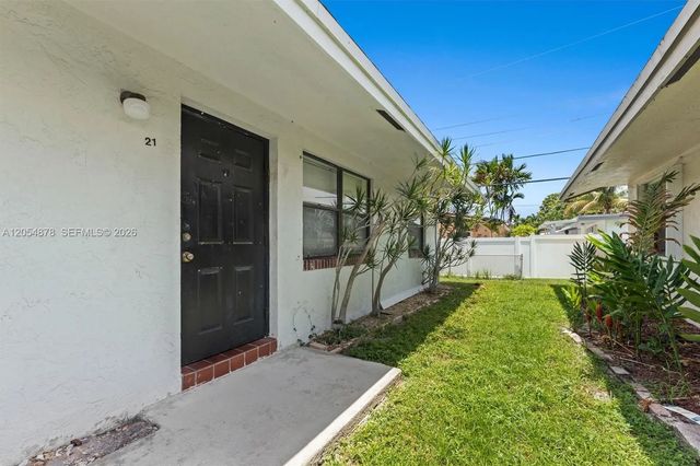5 of 32 - 19 Se 4th Terrace, Dania Beach, FL