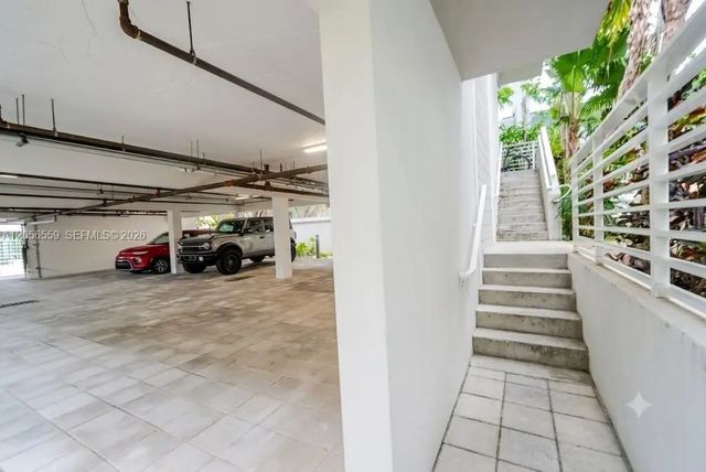 3 of 11 - 619 Meridian Avenue #4, Miami Beach, FL