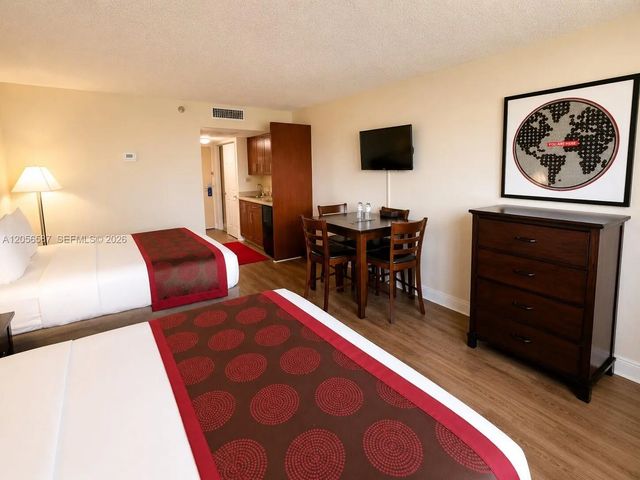 5 of 16 - 19201 Collins Avenue #243, Sunny Isles Beach, FL