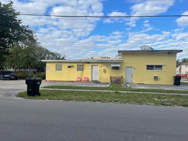 3 of 6 - 12610 Ne 11th Avenue, North Miami, FL