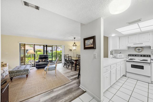 5 of 47 - 4101 Kittiwake Court #kittiwake, Boynton Beach, FL
