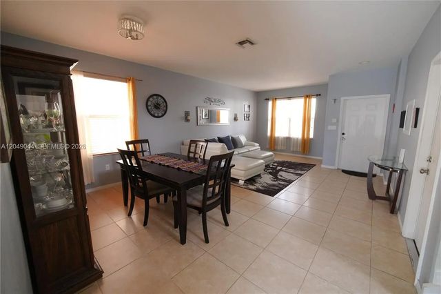 3 of 16 - 1430 Se 18th Place, Homestead, FL