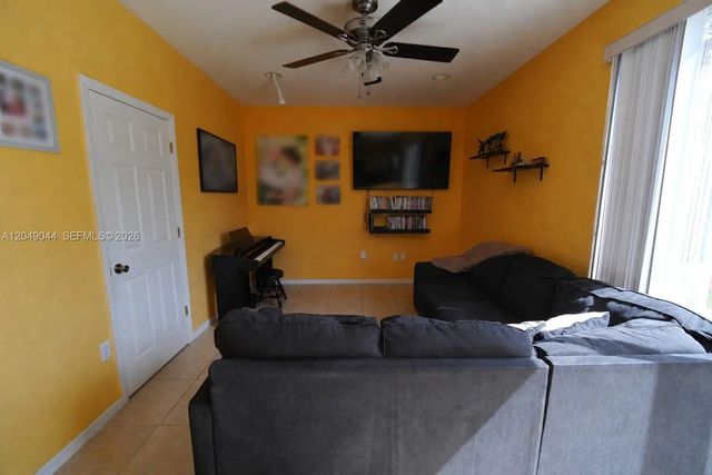 5 of 16 - 1430 Se 18th Place, Homestead, FL