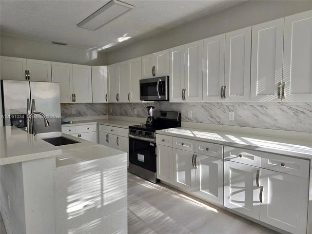 5 of 15 - 150 Nw 151st Avenue, Pembroke Pines, FL