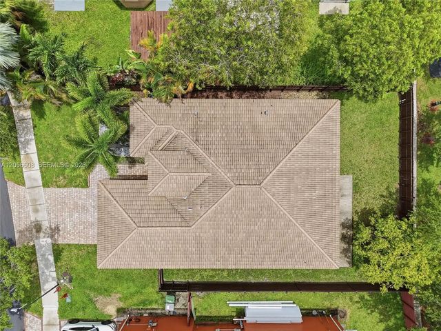 3 of 28 - 2233 Se 14th Circle, Homestead, FL