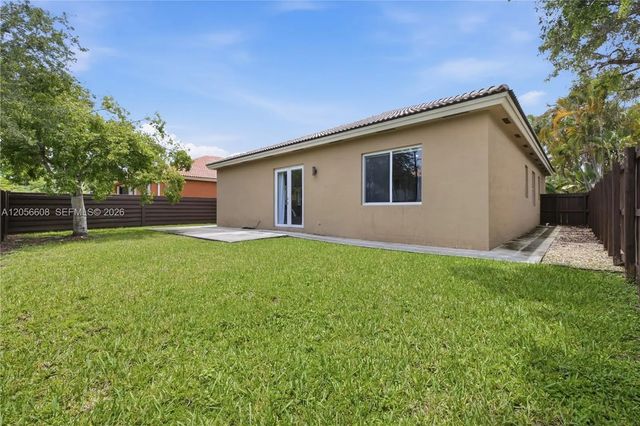4 of 28 - 2233 Se 14th Circle, Homestead, FL
