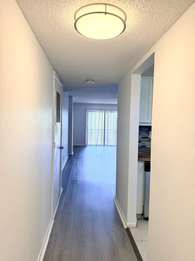 3 of 18 - 1100 Nw 87th Avenue #406, Coral Springs, FL