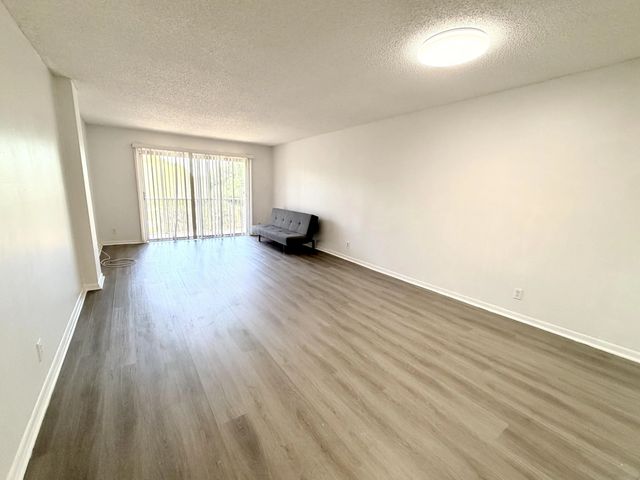 5 of 18 - 1100 Nw 87th Avenue #406, Coral Springs, FL