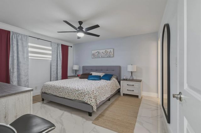4 of 58 - 9823 S Hollybrook Lake Drive #206, Pembroke Pines, FL