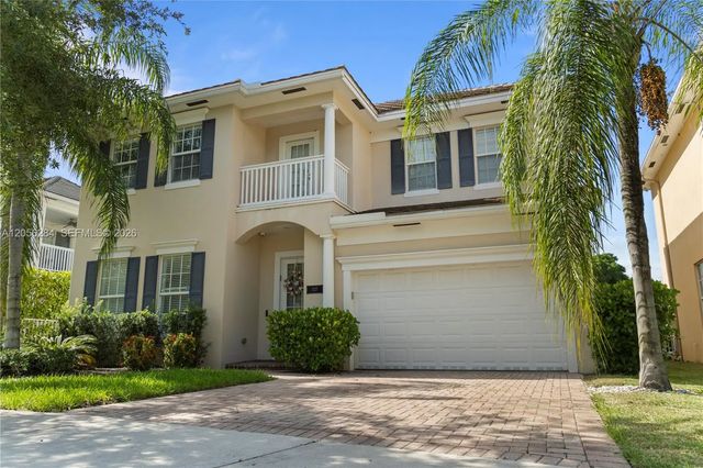4 of 30 - 1327 Sw 21st Court, Fort Lauderdale, FL