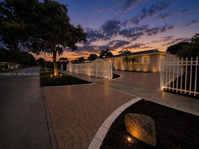 4 of 25 - 20501 Nw 44th Court, Miami Gardens, FL
