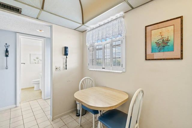 5 of 27 - 2615 Ne 3rd Court #308, Boynton Beach, FL