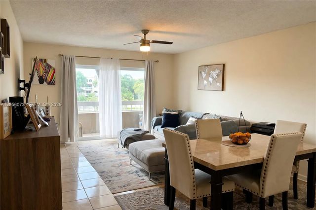 5 of 17 - 7860 Camino Real #311, Miami, FL