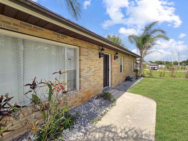 5 of 41 - 801 W Weatherbee Road, Fort Pierce, FL
