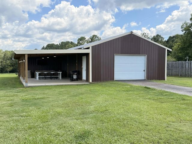 4 of 61 - 17576 Enoch Road, Andalusia, AL