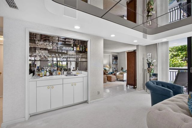 5 of 56 - 3140 S Ocean Boulevard #101 S, Palm Beach, FL