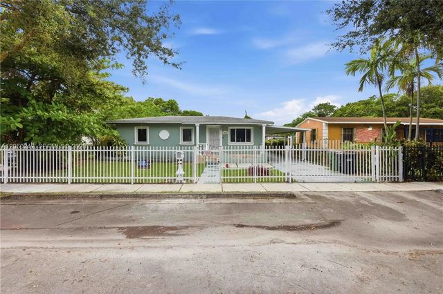1630 Nw 124th Street, North Miami