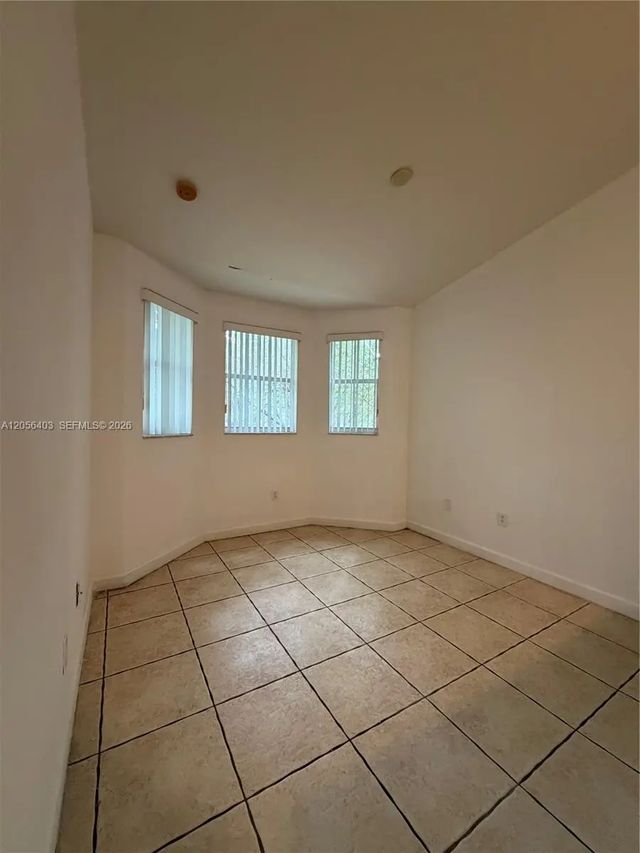 4 of 24 - 1661 Se 28th Street #204, Homestead, FL