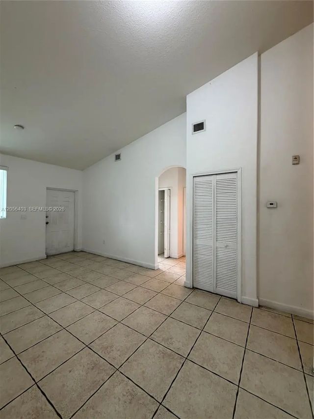5 of 24 - 1661 Se 28th Street #204, Homestead, FL