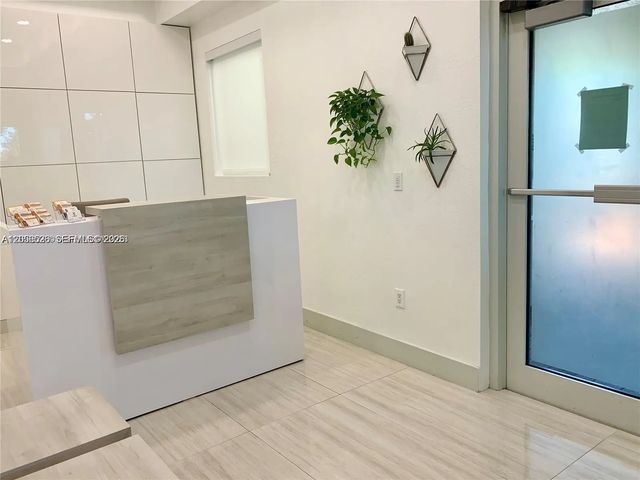 4 of 6 - 17100 Royal Palm Boulevard #5, Weston, FL