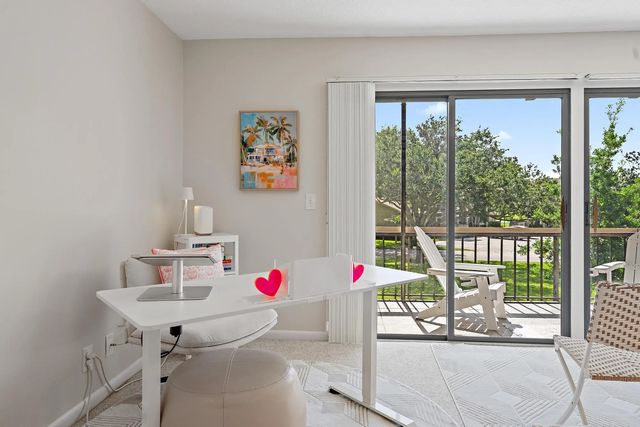 5 of 26 - 18480 Se Wood Haven Lane #j, Jupiter, FL