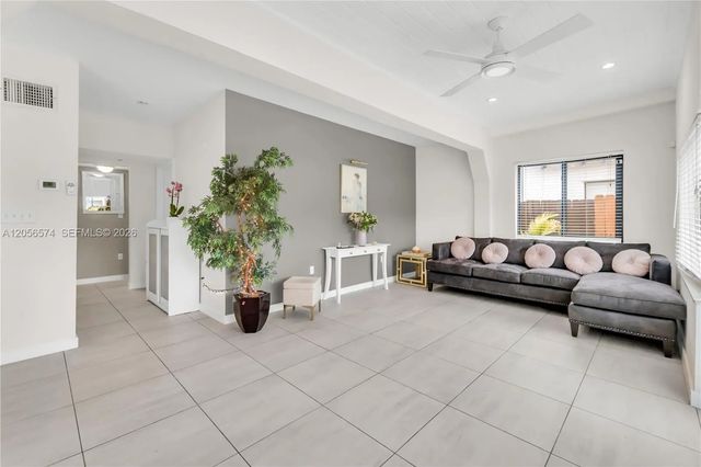 5 of 31 - 1340 Nw 4th Avenue, Fort Lauderdale, FL