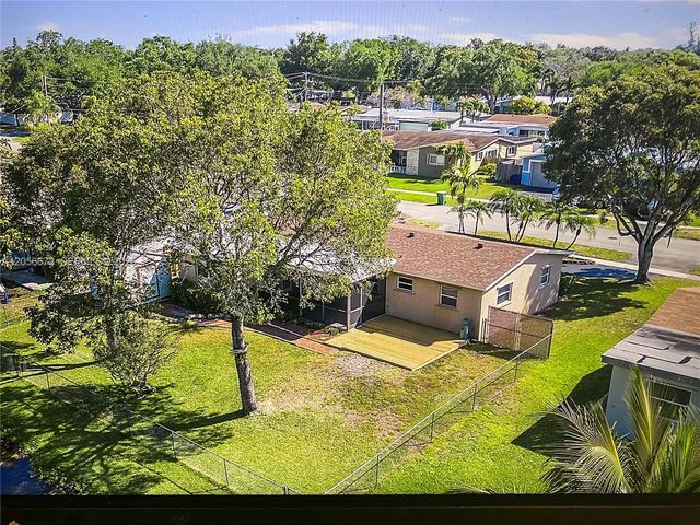 2 of 29 - 5231 Sw 89th Avenue, Cooper City, FL