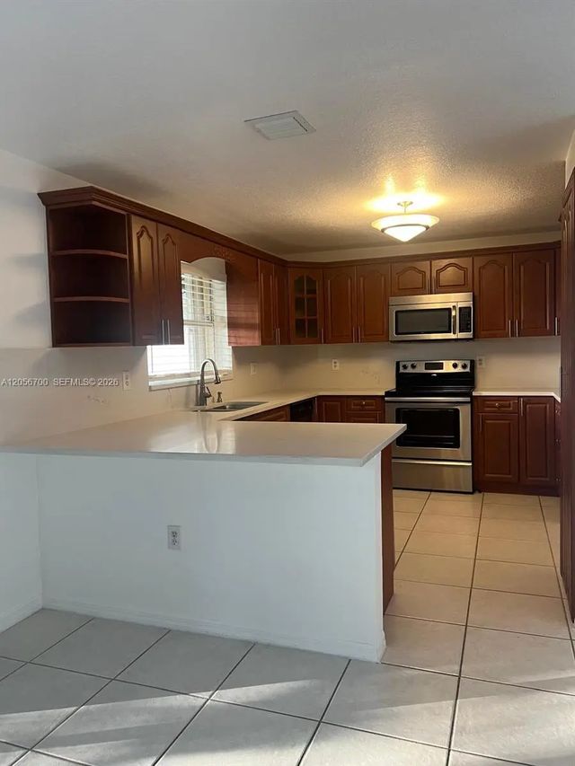 3 of 21 - 14600 Sw 156th Avenue, Miami, FL