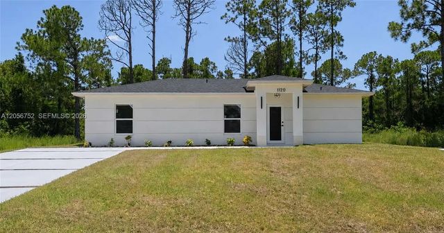 1120 Ravenswood Street E, Lehigh Acres