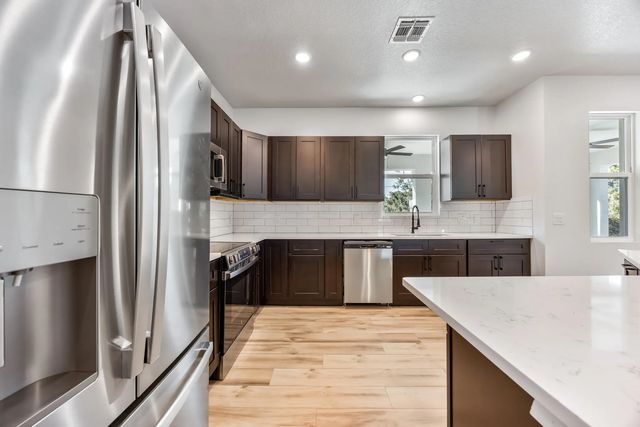 3 of 24 - 1254 Heitzman Avenue Sw, Palm Bay, FL