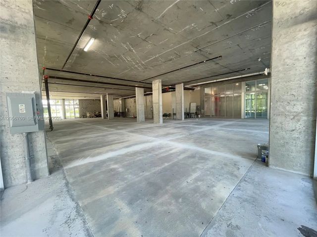 4 of 8 - 2820 Ne 214th Street #5, Aventura, FL