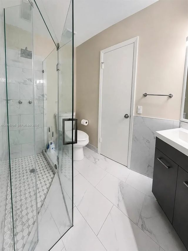 4 of 18 - 7454 Nw 34th Street, Lauderhill, FL