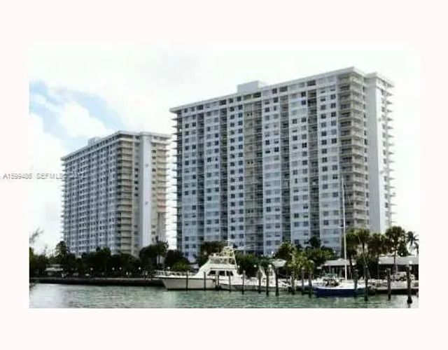 500 Bayview Drive #122, Sunny Isles Beach