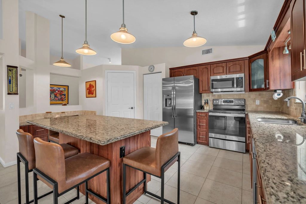 8576 Windy Circle, Boynton Beach